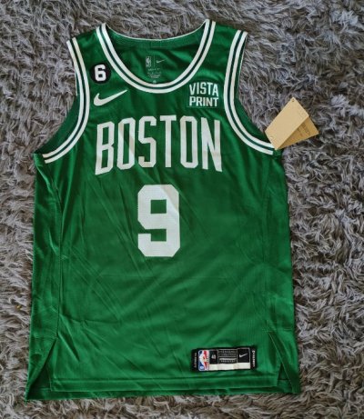 9 Derrick White Celtics jersey green player version